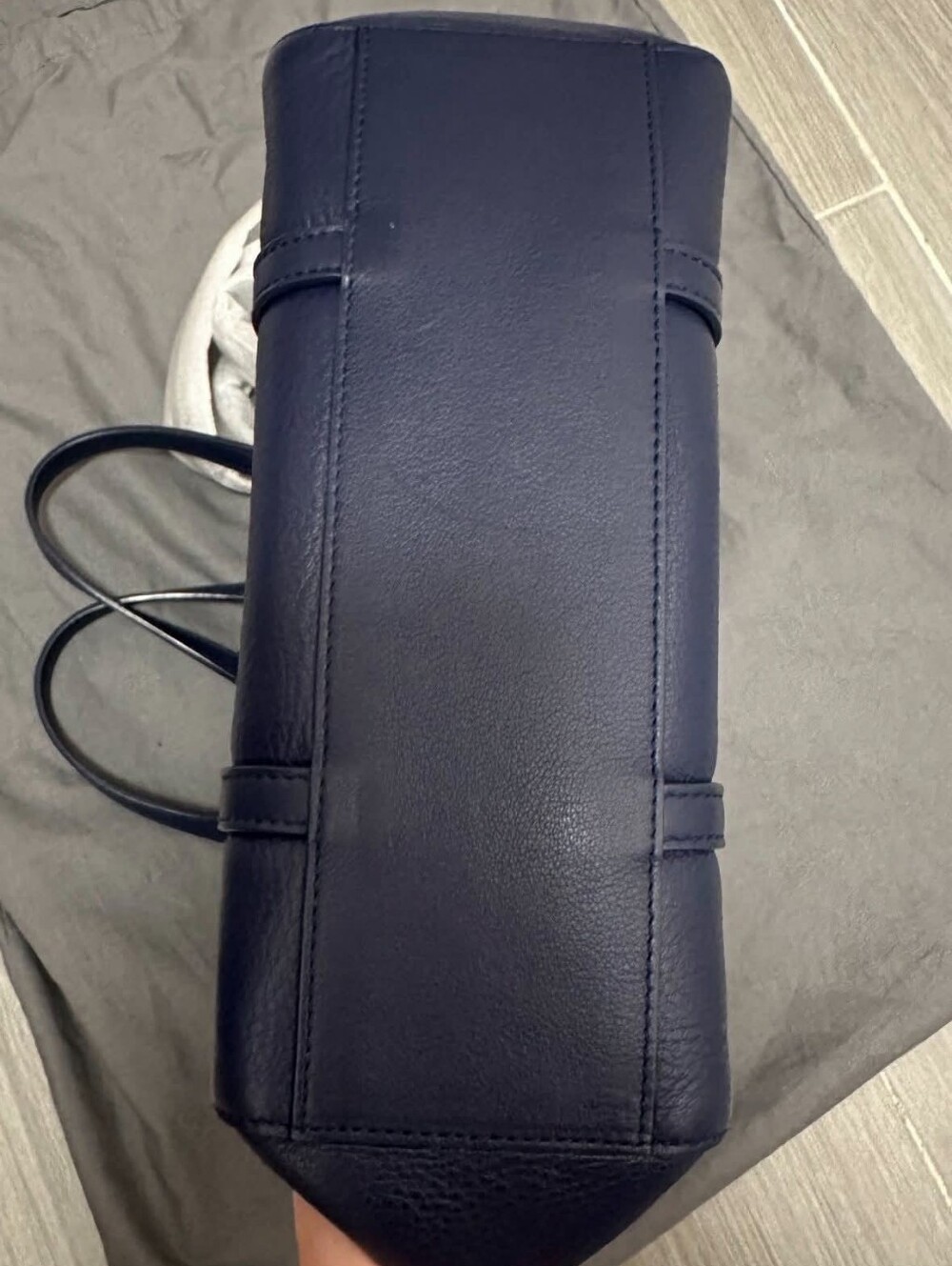 BALENCIAGAXS Everyday Leather Tote Bag in EUC - Picture 5 of 7